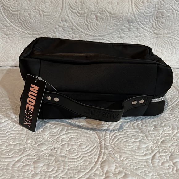 NUDESTIX HANGING COSMETIC CASE, NWT - Picture 2 of 16